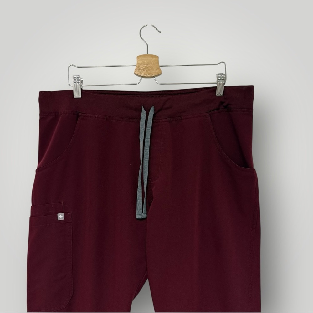 FIGS Technical Collection Kade Cargo Scrub Pants‎ Burgundy sz XL - Picture 6 of 10